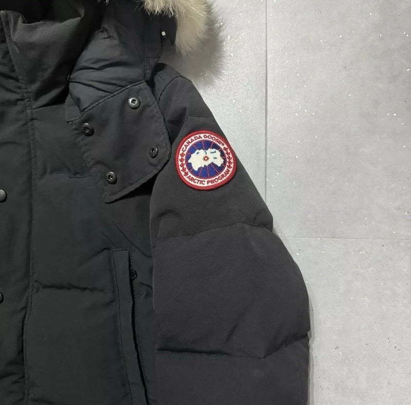 CANADA GOOSE JACKET