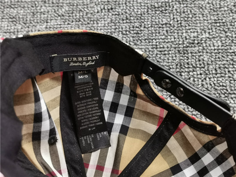 BURBERRY CAP