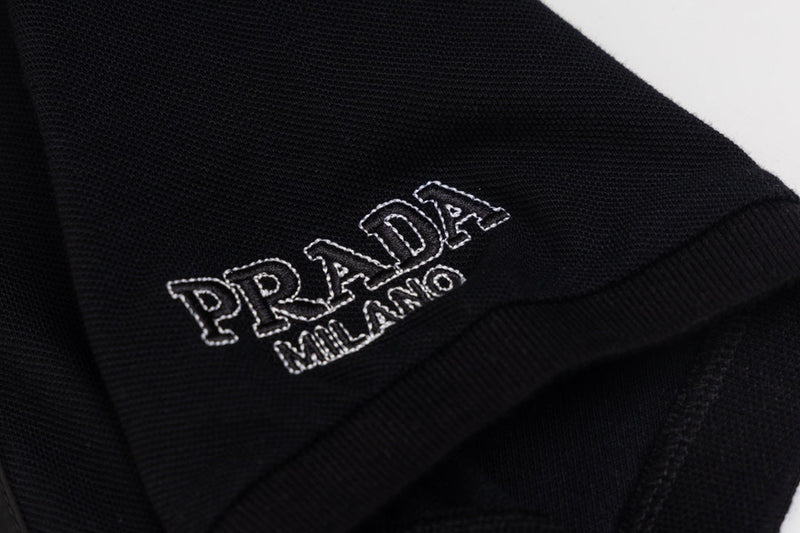 PRADA T-SHIRT