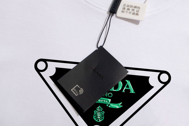 PRADA T-SHIRT