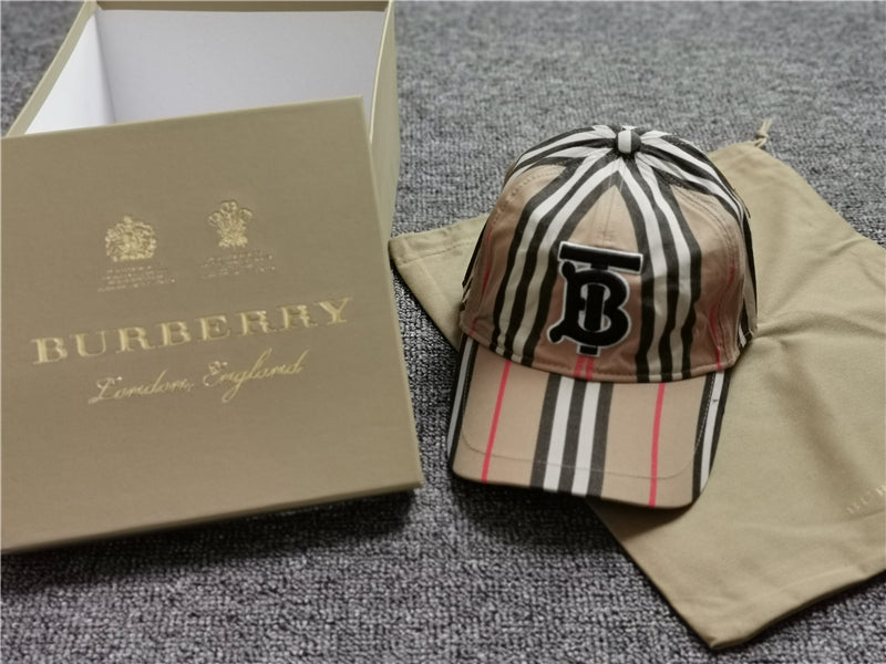 BURBERRY CAP