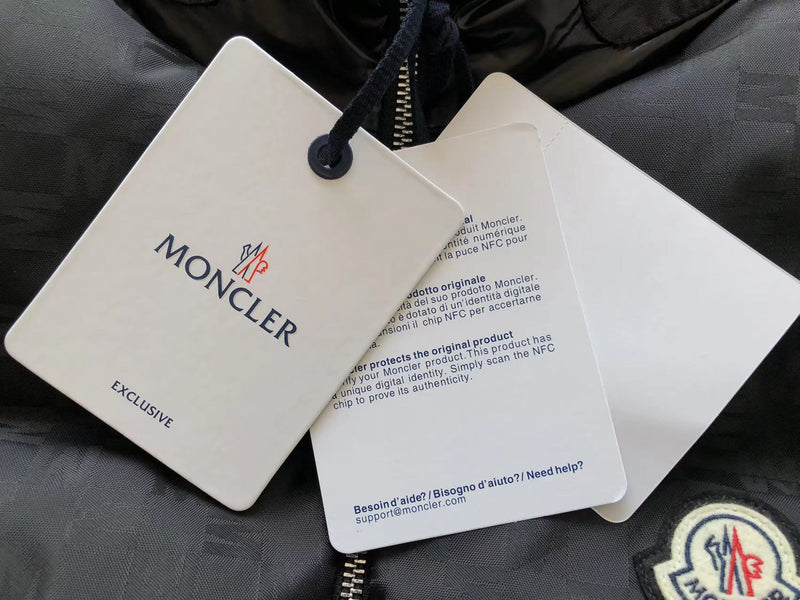 MONCLER GILET