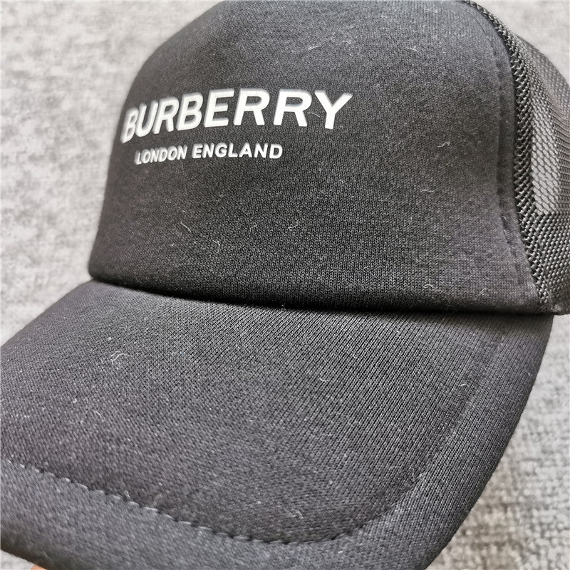 BURBERRY CAP