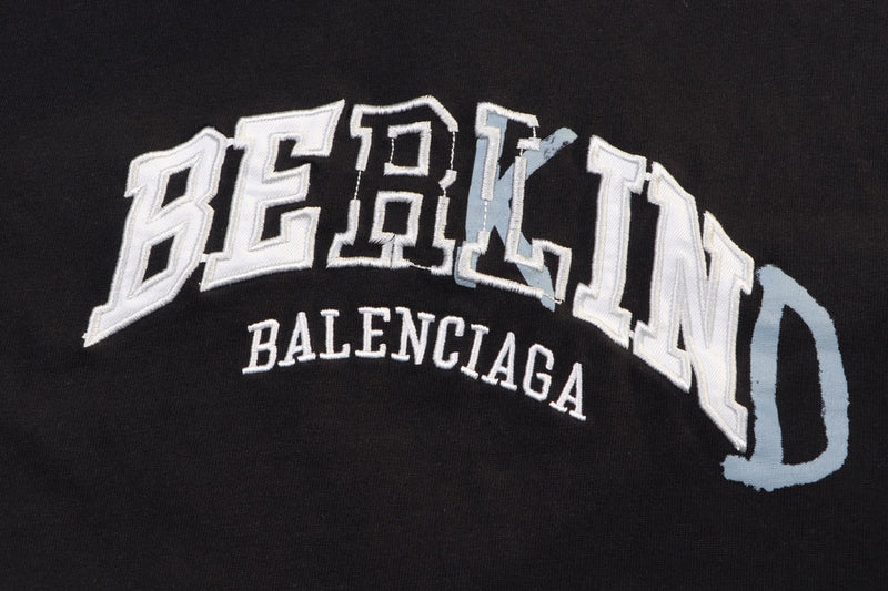 BALENCIAGA T-SHIRT