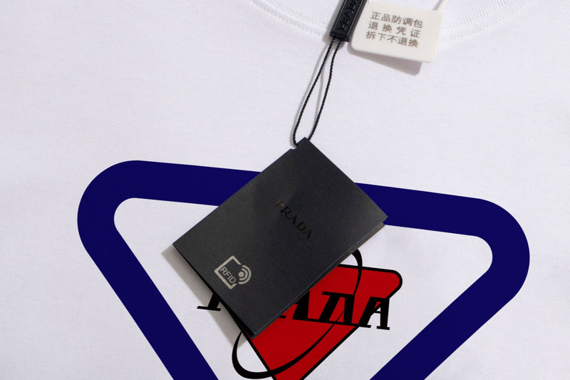 PRADA T-SHIRT