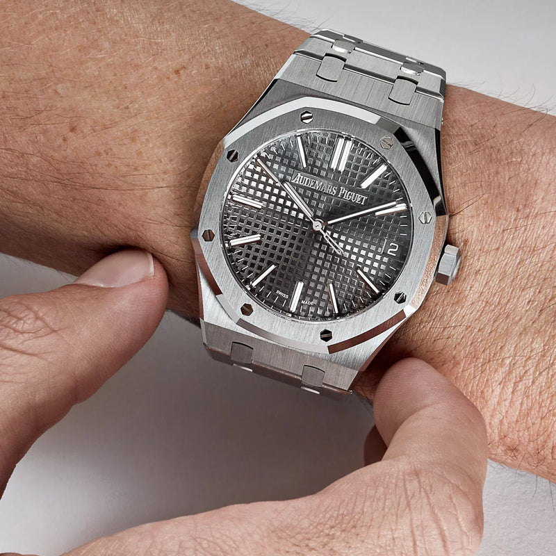 AUDEMARS PIGUET ROYAL OAK WATCH